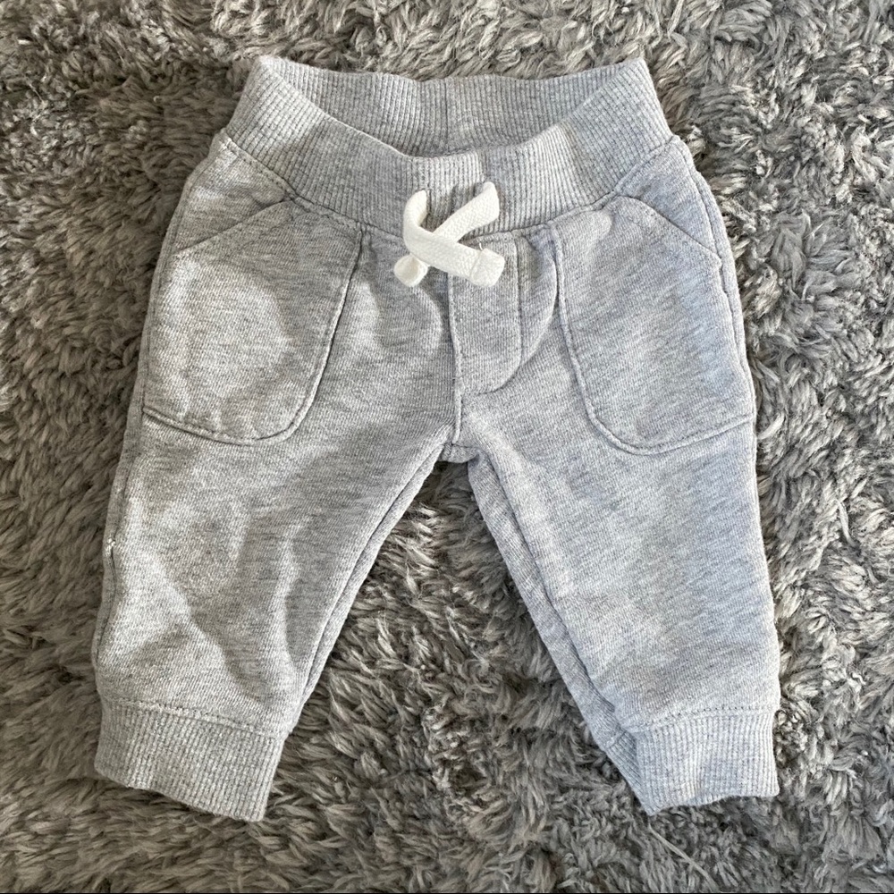 Gray Carter’s Sweatpants, Size 3M